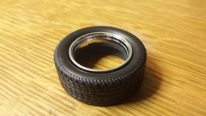 Illustration for article titled Making Stuff: 1:18 Custom Rims